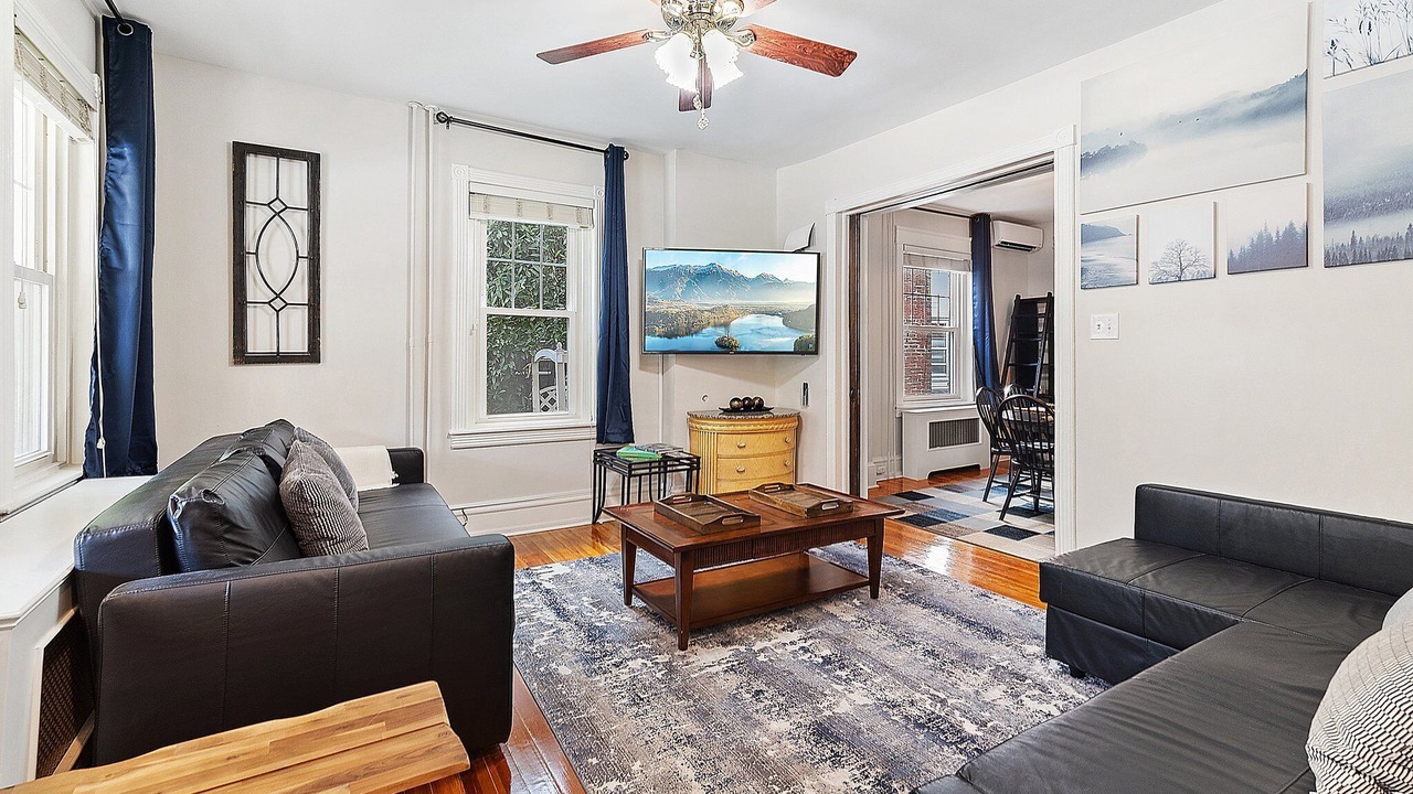 Photo of Livingroom in Valley Run