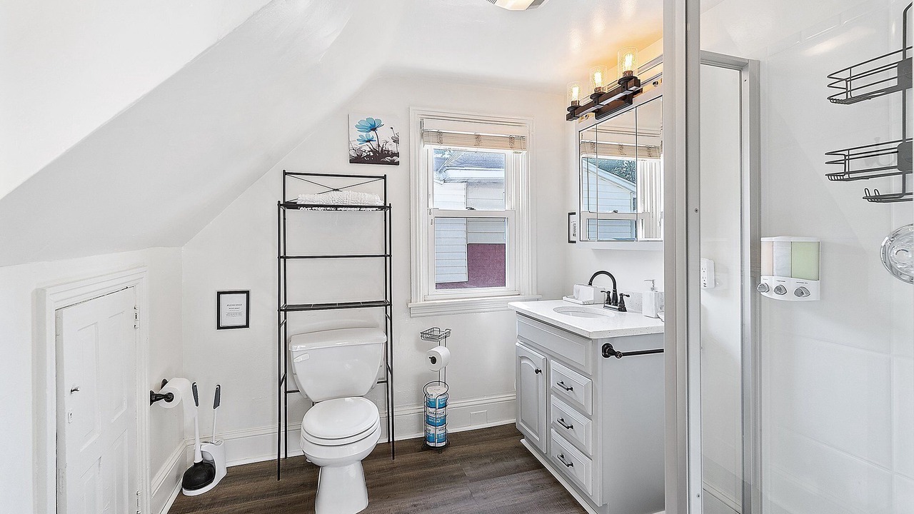 Photo of Bathroom in Valley Run