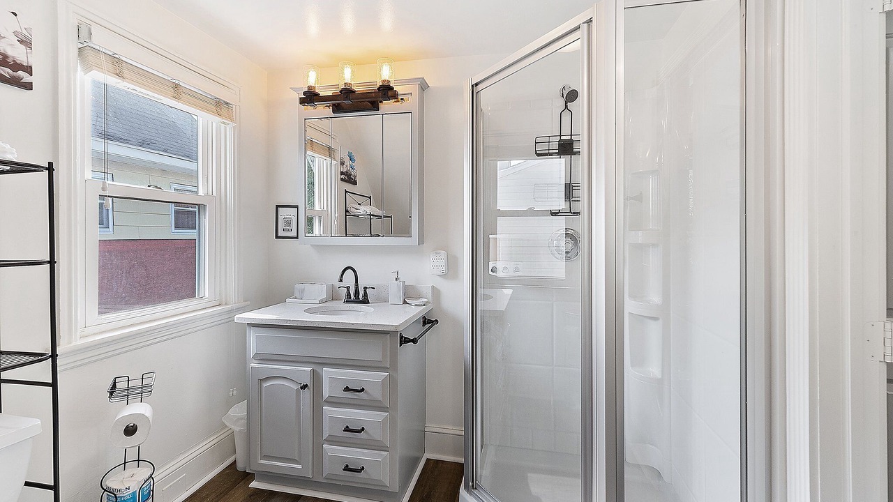 Photo of Bathroom in Valley Run