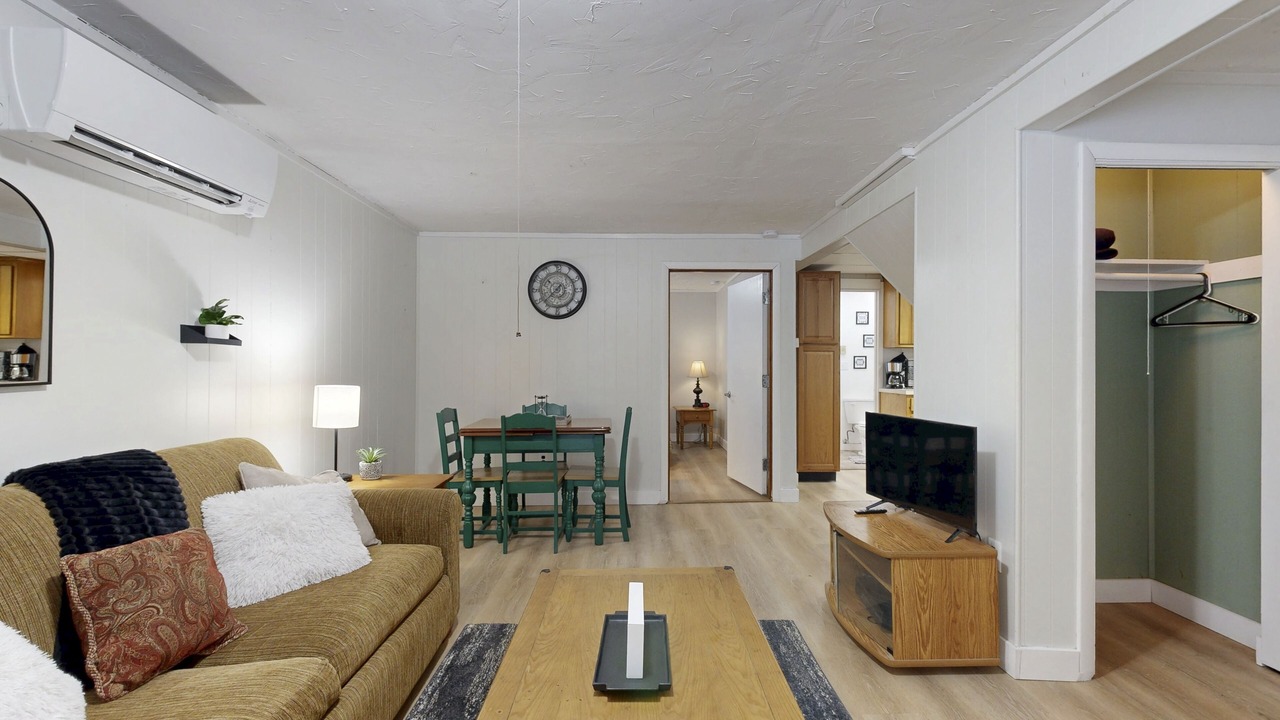 Photo of Livingroom in Ludlow
