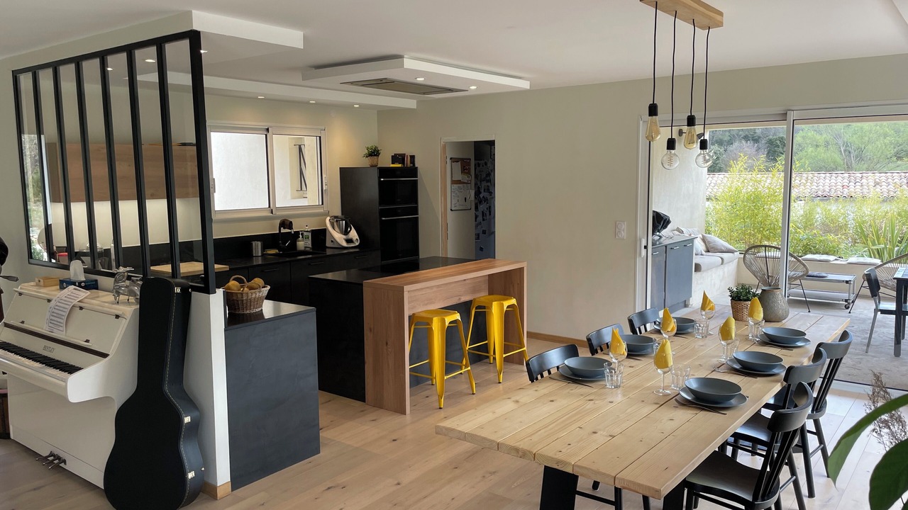 Photo of Others in Bouc-Bel-Air