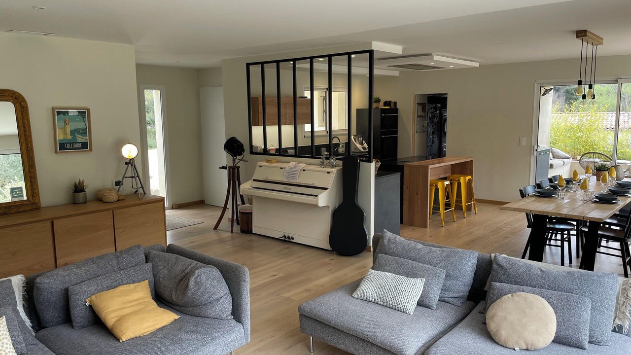 Photo of Livingroom in Bouc-Bel-Air