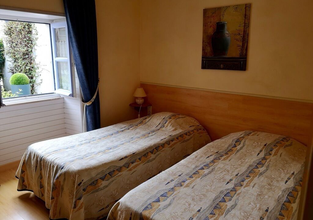 Photo of Bedroom in Nalliers