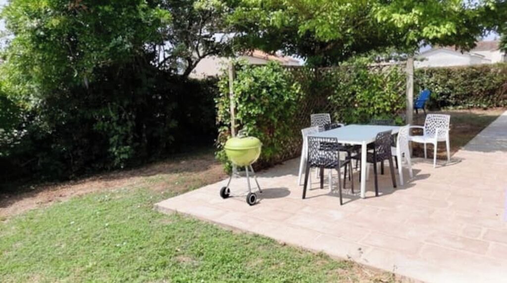 Photo of Outdoor in Nalliers