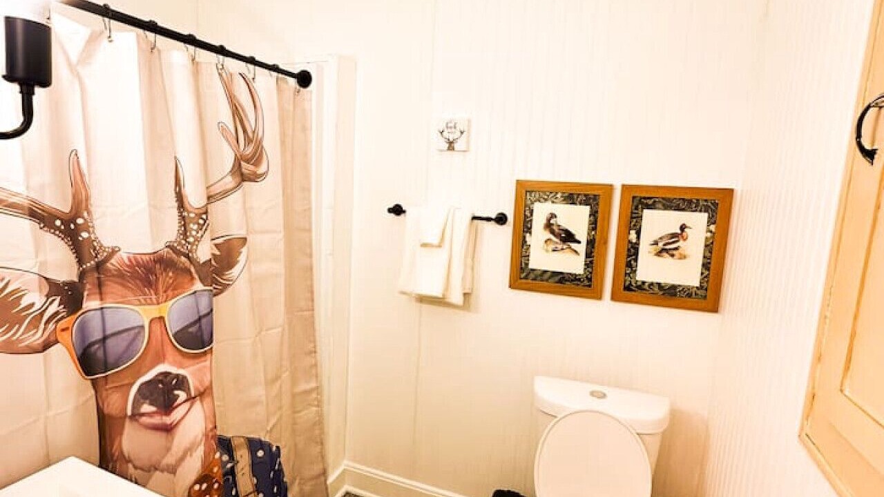 Photo of Bathroom in Russell