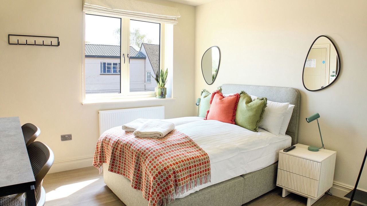 Photo of Bedroom in Broadway