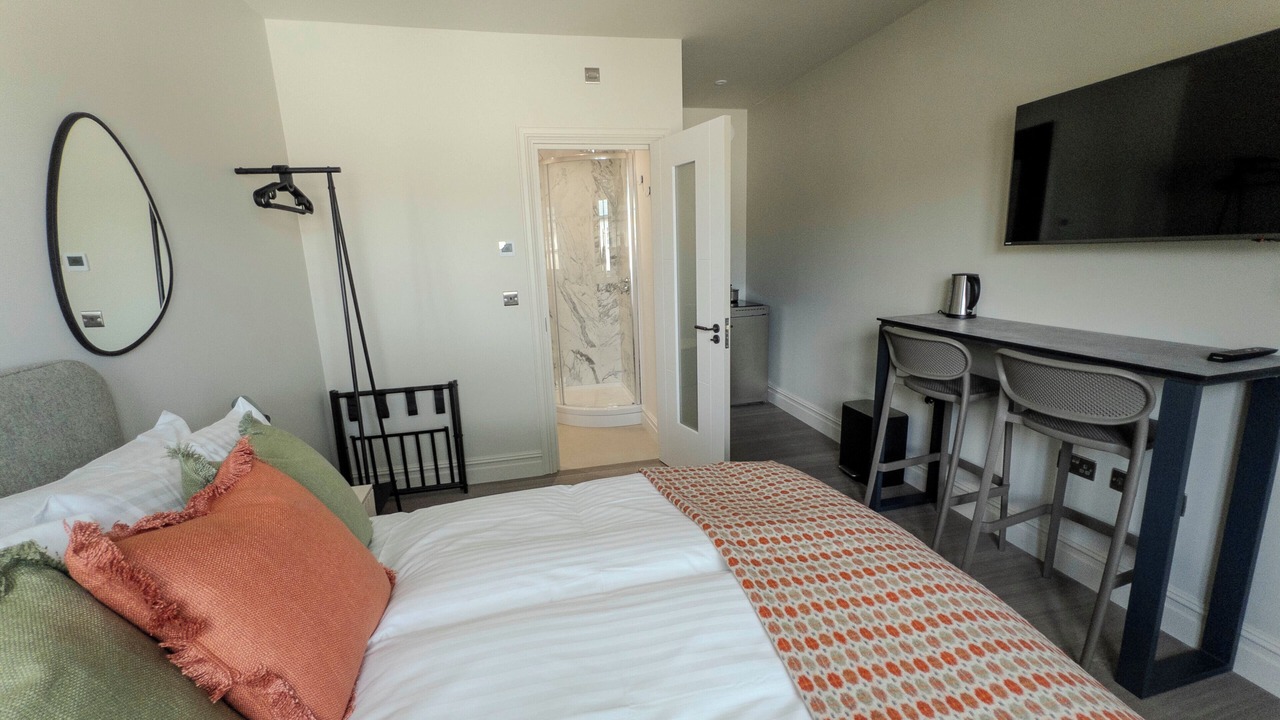 Photo of Bedroom in Broadway