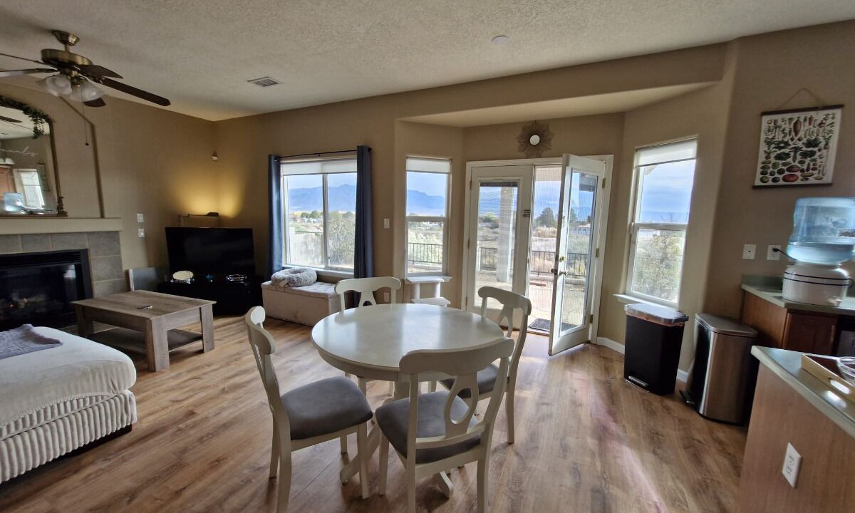 Photo of Livingroom in Rio Rancho