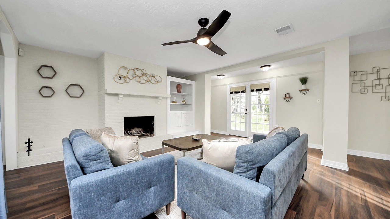 Photo of Livingroom in Grogan's Mill
