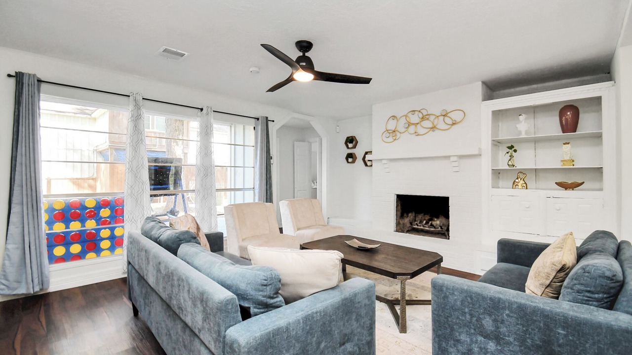 Photo of Livingroom in Grogan's Mill