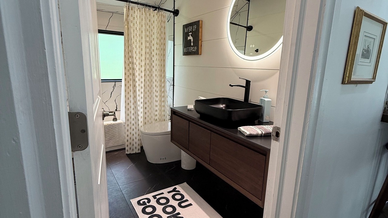 Photo of Bathroom in Severn Bridge