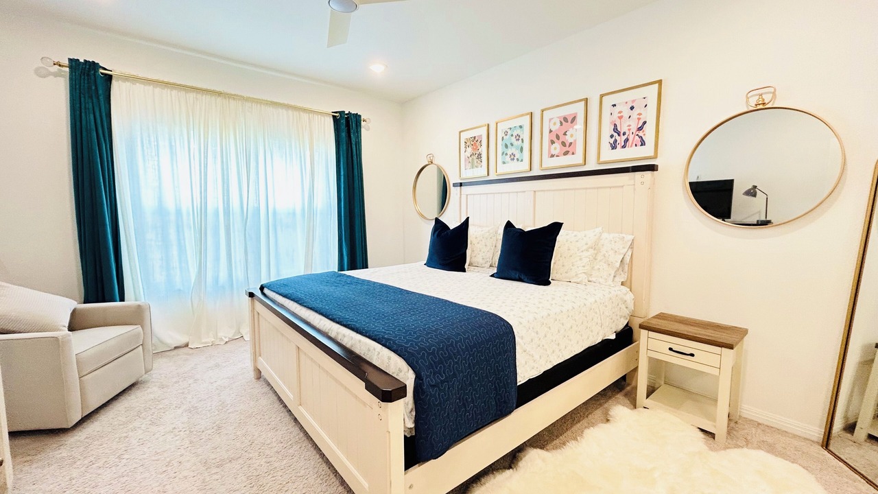 Photo of Bedroom in Manor