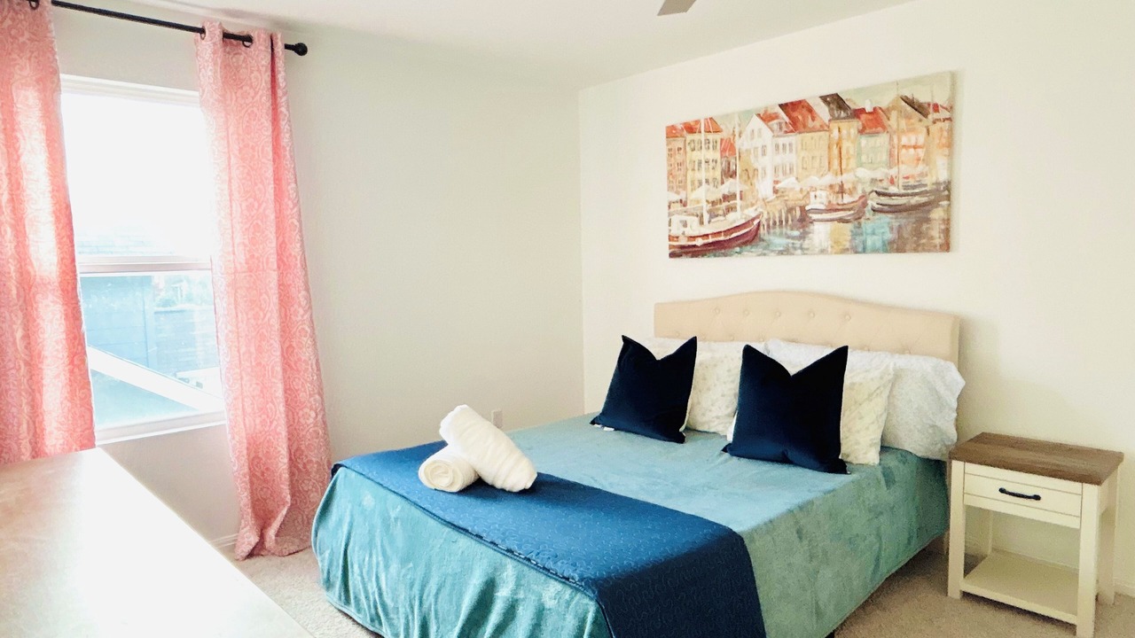Photo of Bedroom in Manor