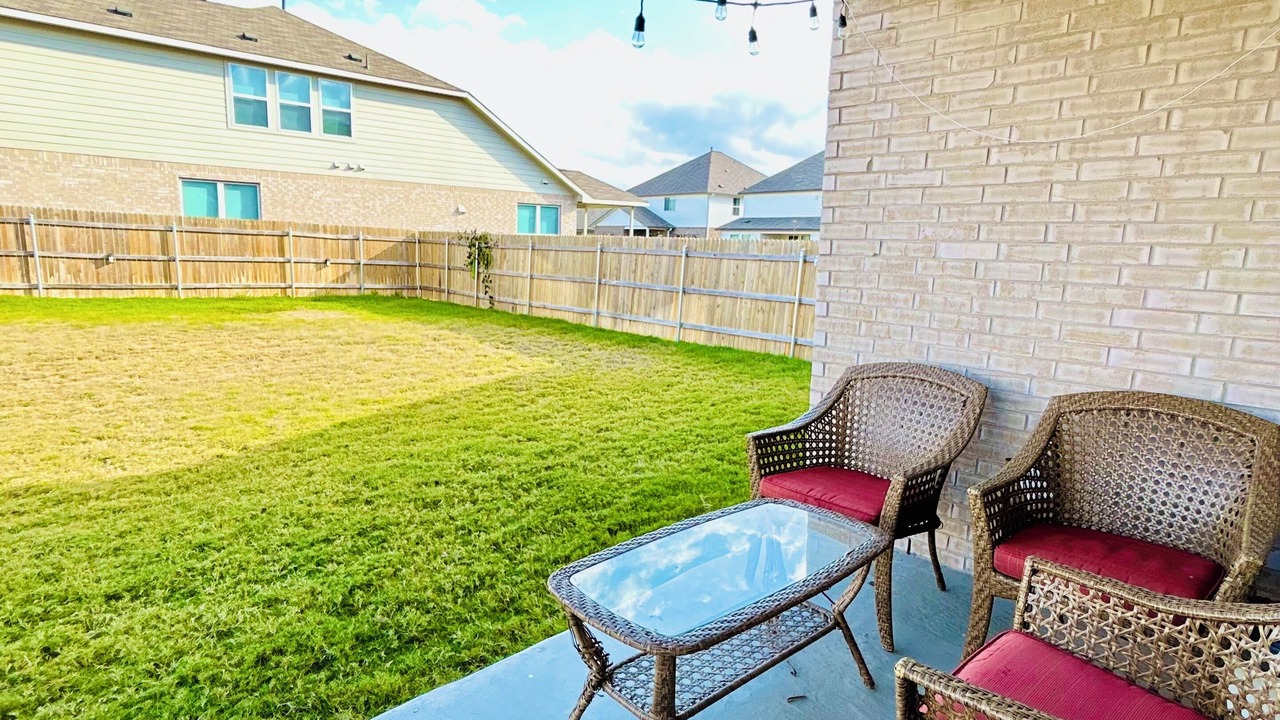 Photo of Patio Balcony in Manor