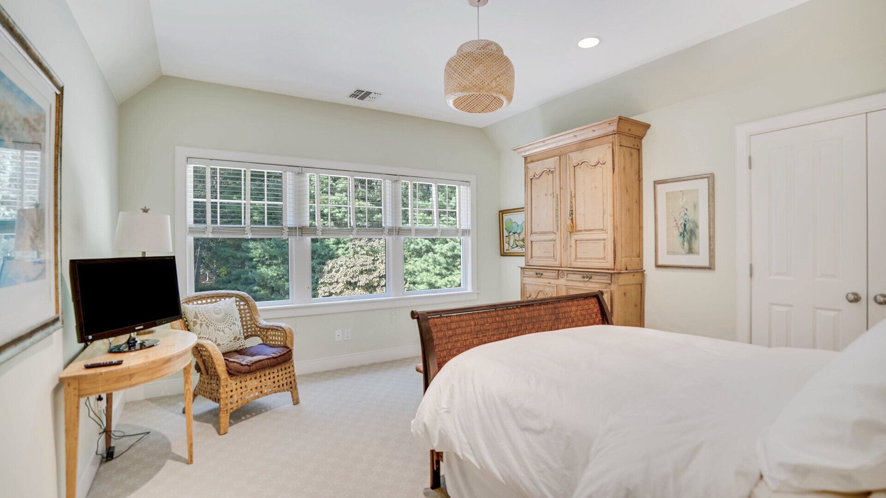 Photo of Bedroom in Northwest Harbor