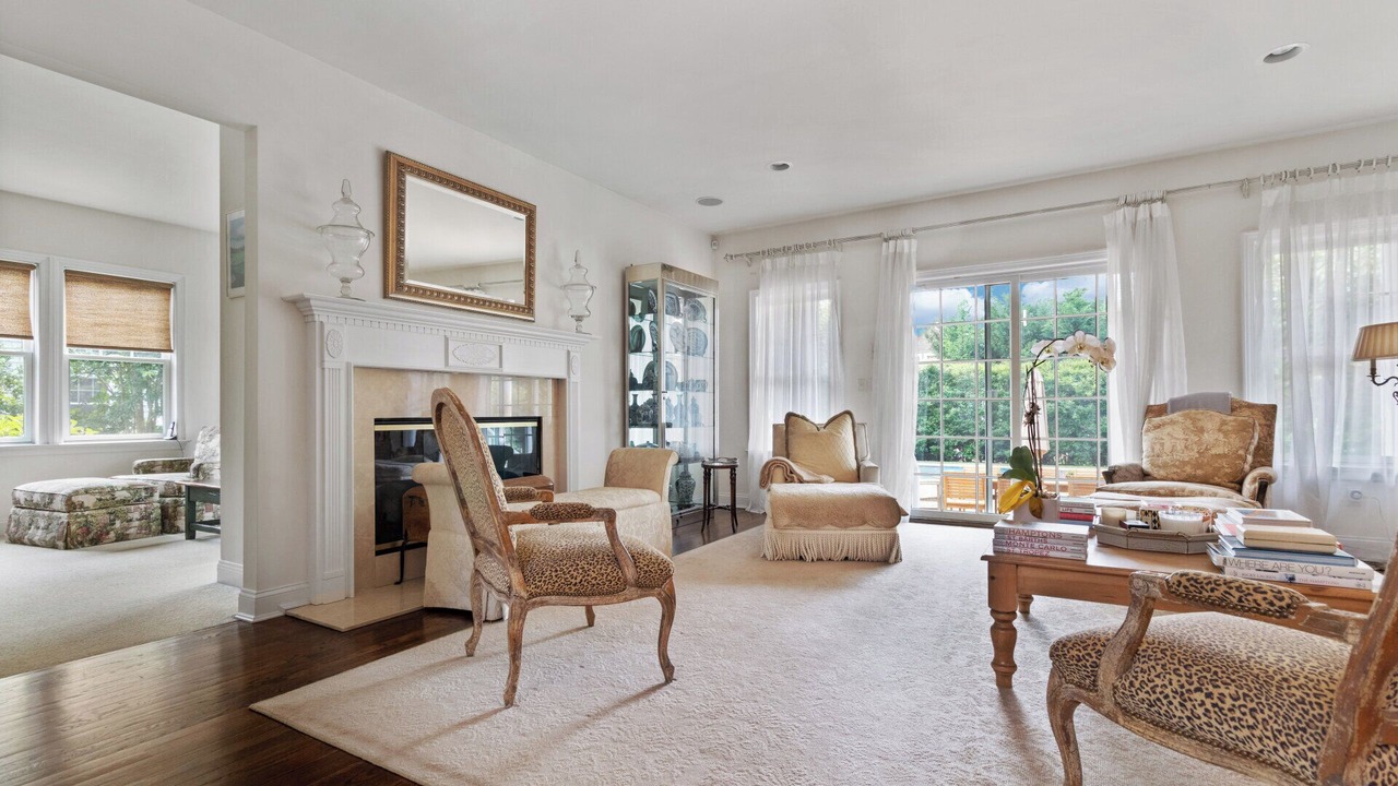 Photo of Livingroom in Tuckahoe