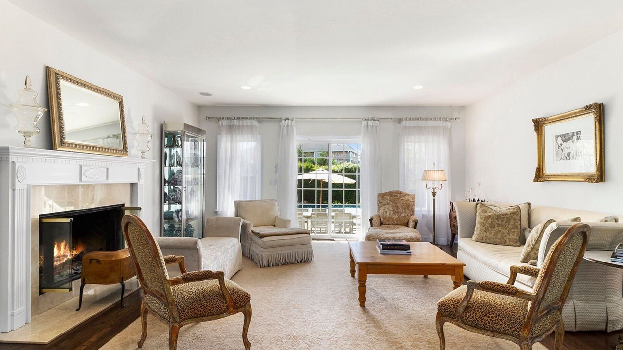 Photo of Livingroom in Tuckahoe