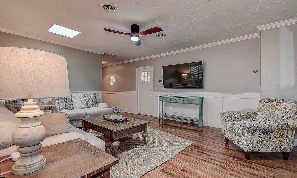 Photo of Bedroom in Arlington Park