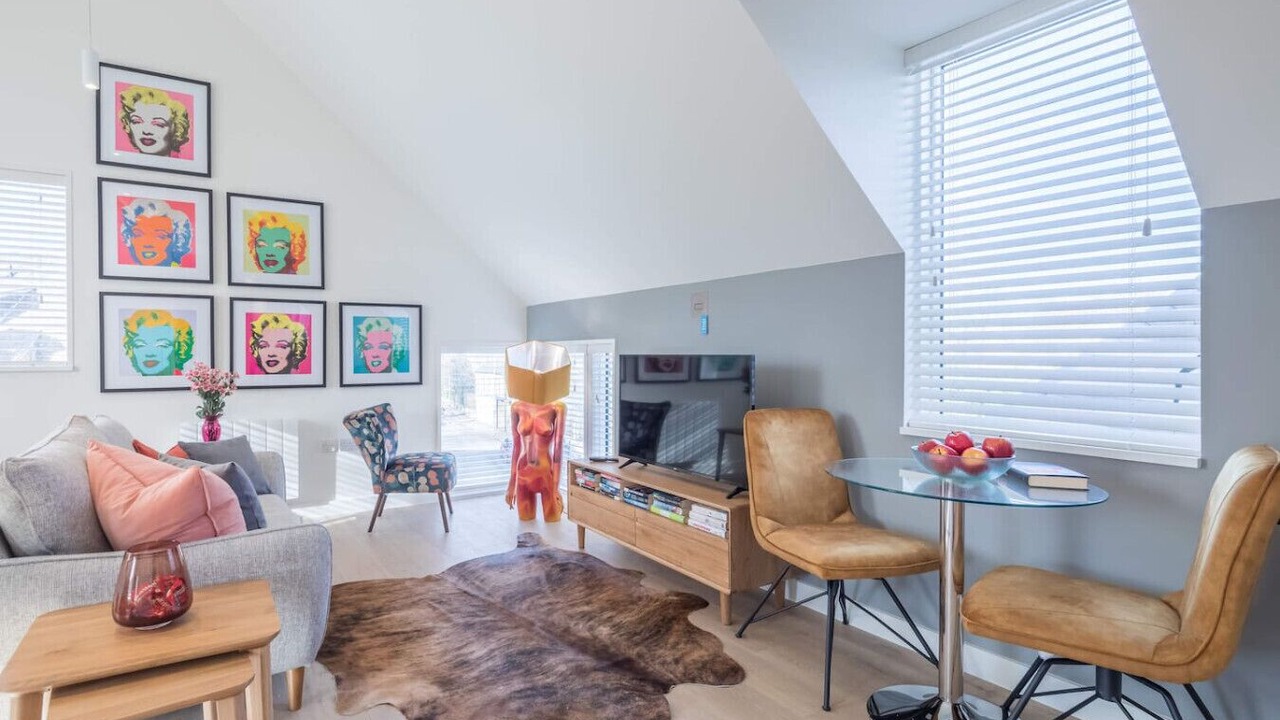 Photo of Livingroom in Cambridge City Centre