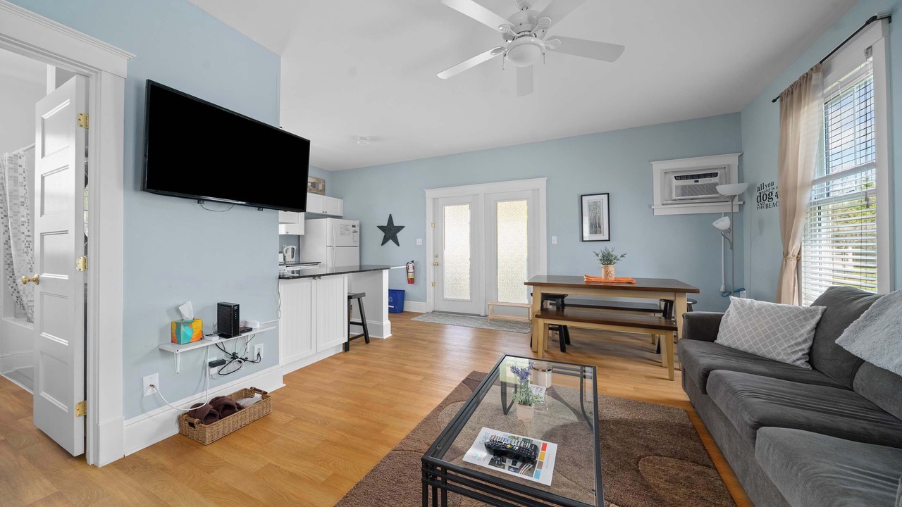 Photo of Livingroom in Cherry Valley