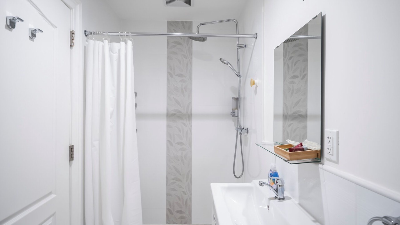 Photo of Bathroom in East Flushing