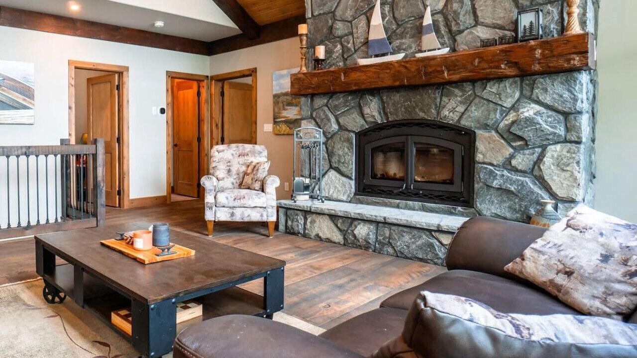 Photo of Livingroom in Perry