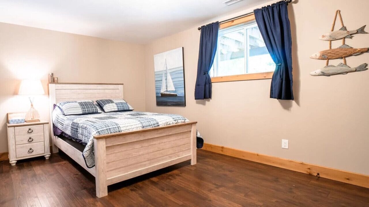 Photo of Bedroom in Perry