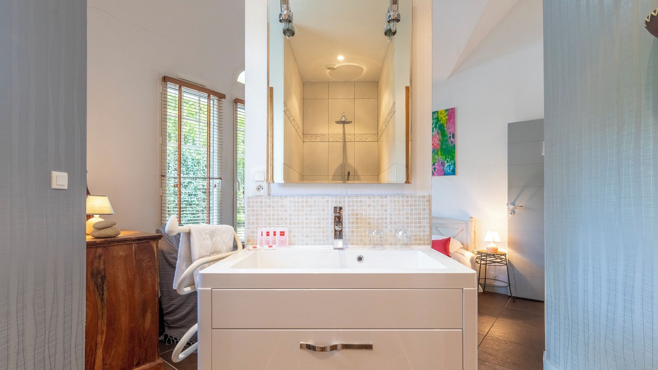 Photo of Bathroom in Crach