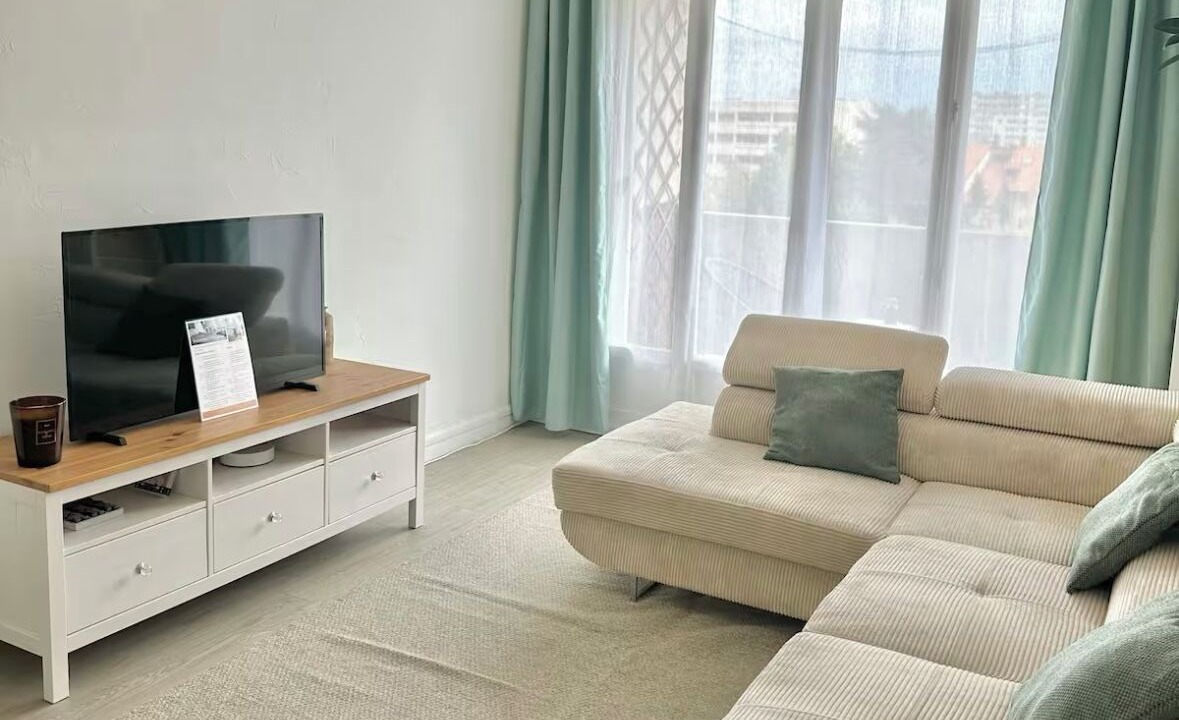Photo of Livingroom in Longjumeau