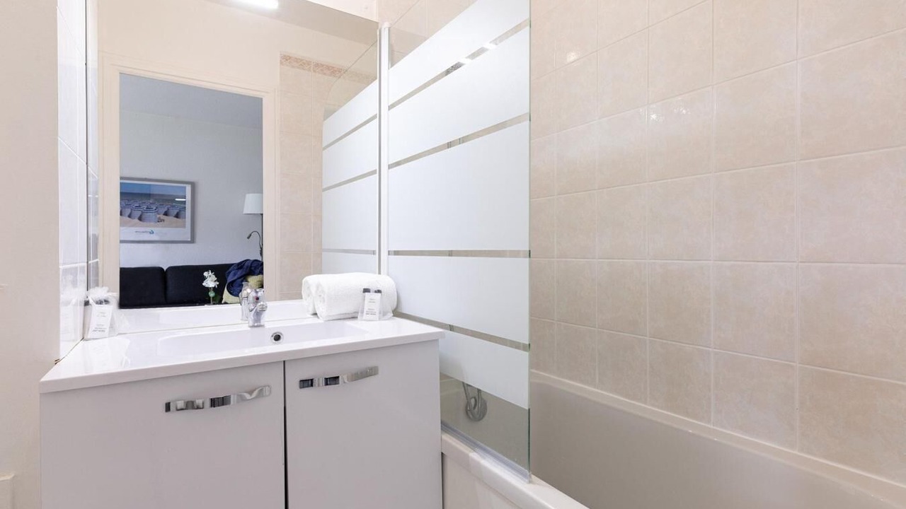 Photo of Bathroom in Le Home