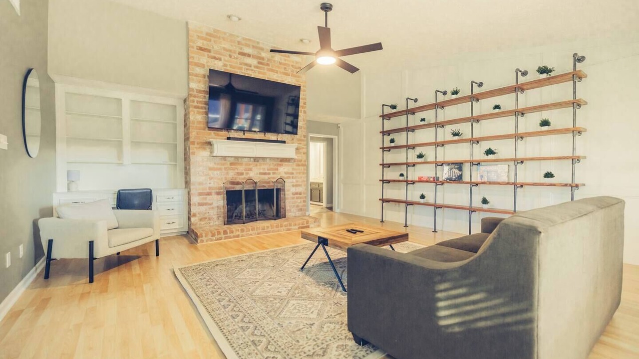 Photo of Livingroom in Meadows Place