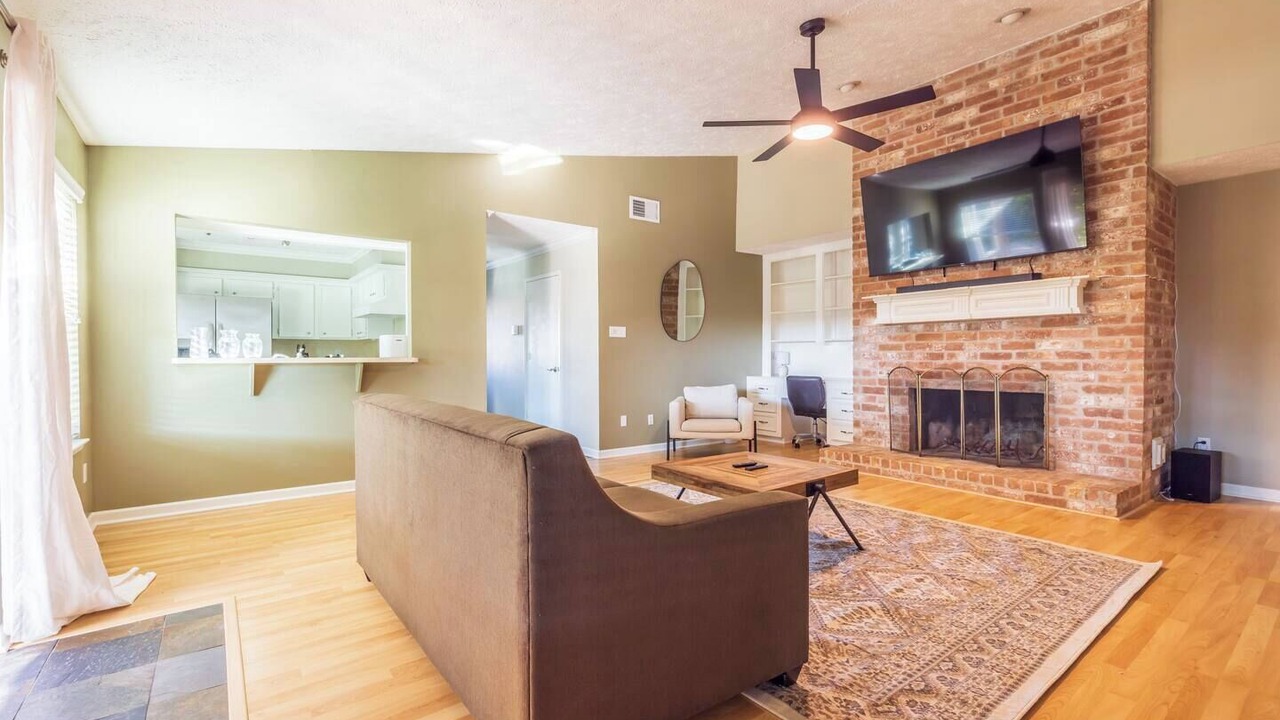 Photo of Livingroom in Meadows Place