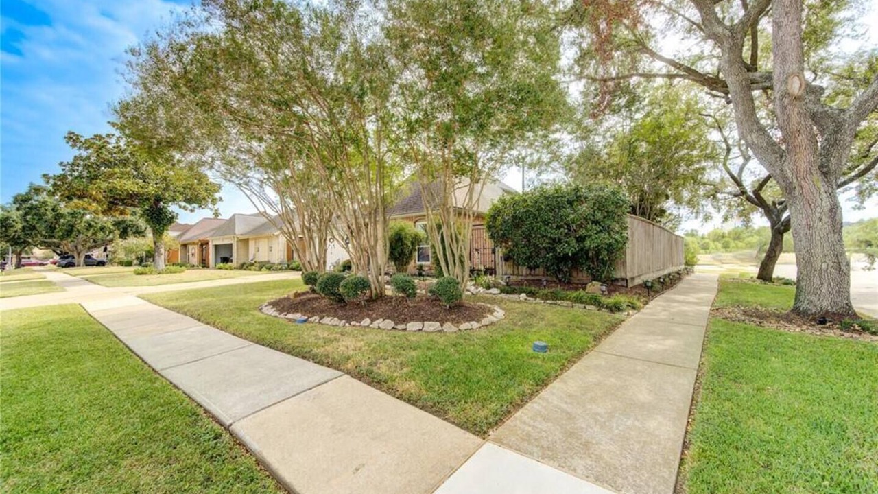 Photo of Outdoor in Meadows Place