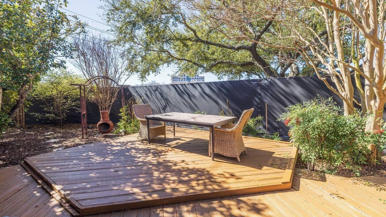 Photo of Outdoor in Meadows Place