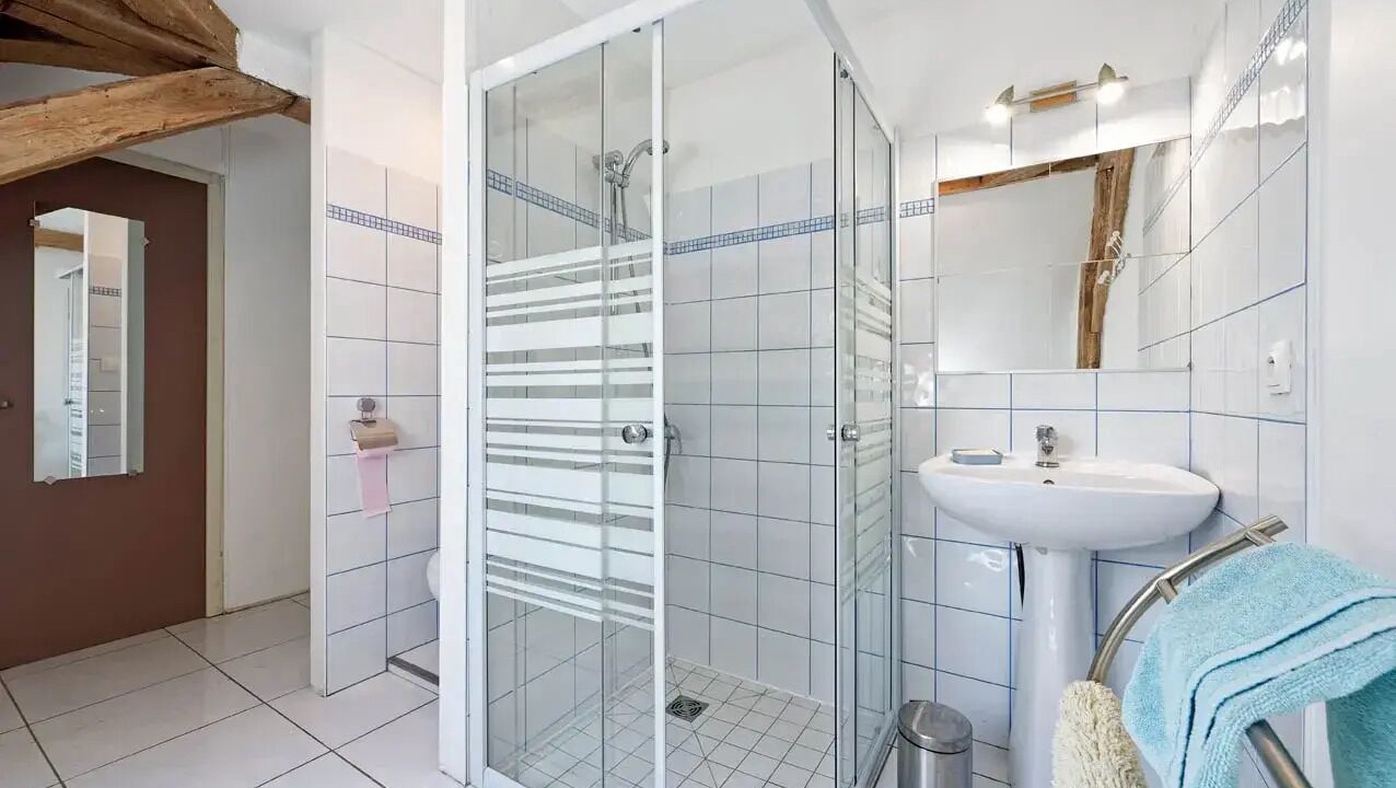 Photo of Bathroom in Saint-Forgeot