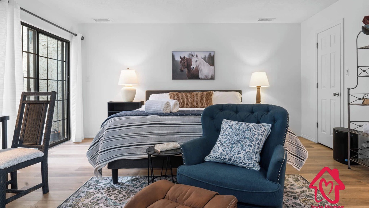 Photo of Bedroom in Northeast Heights