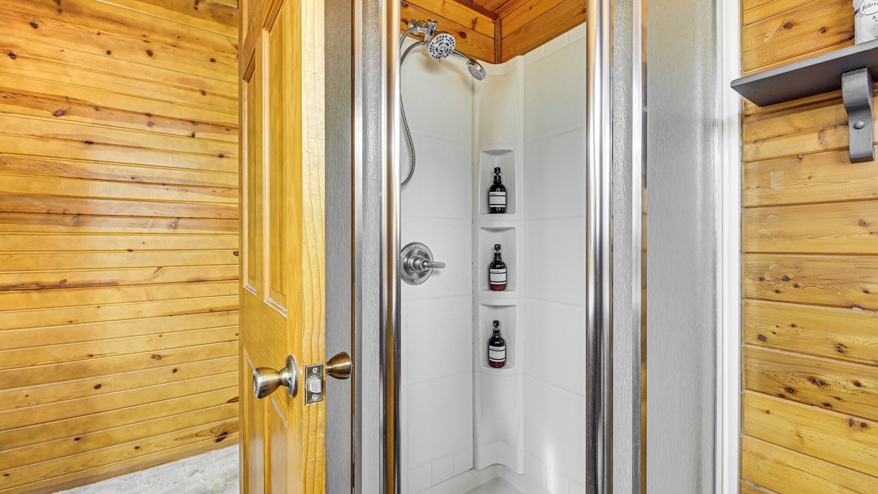 Photo of Bathroom in Dawes County