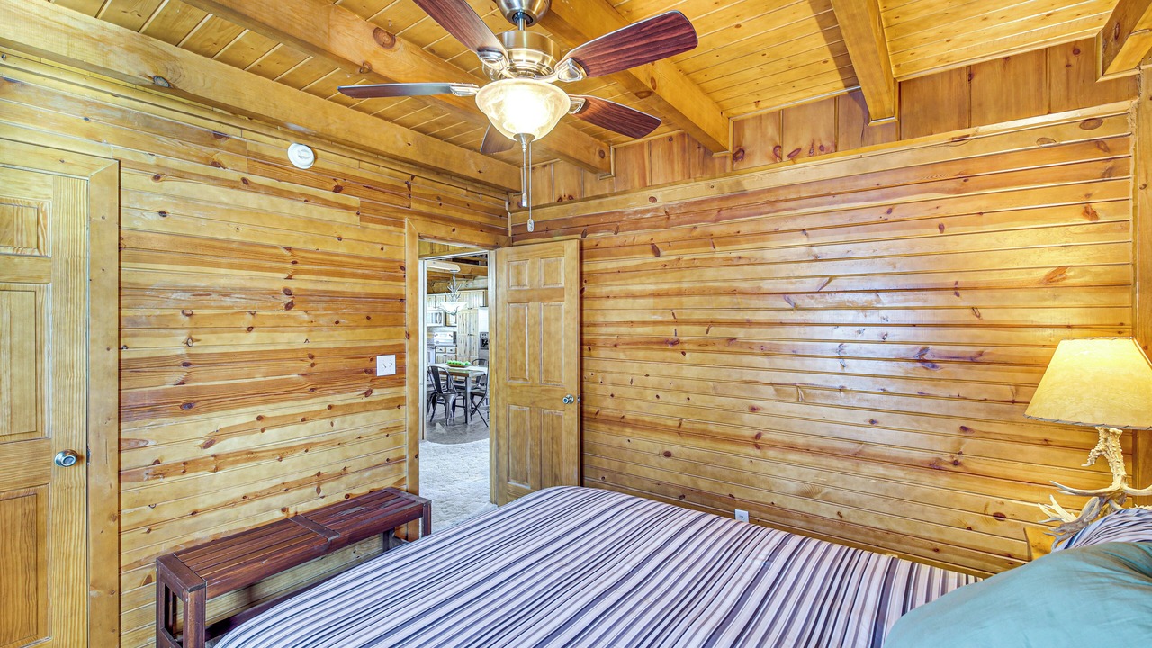Photo of Bedroom in Dawes County