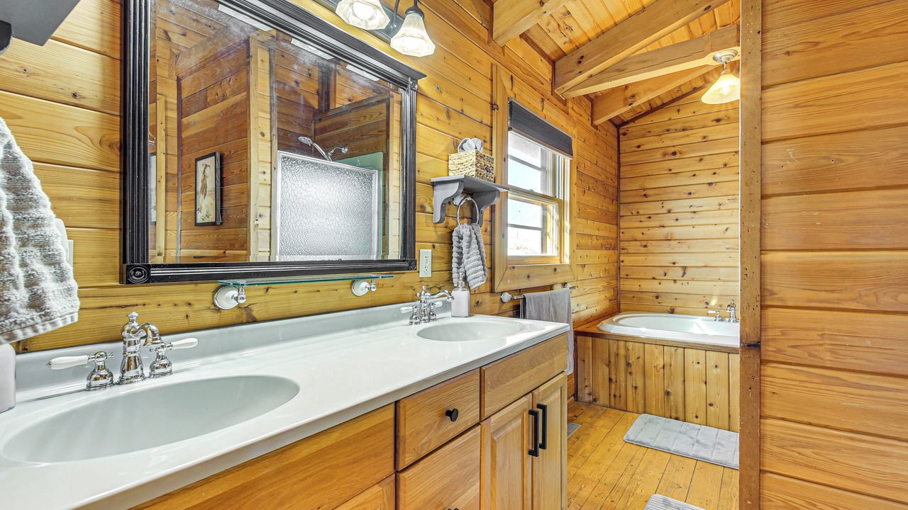 Photo of Bathroom in Dawes County