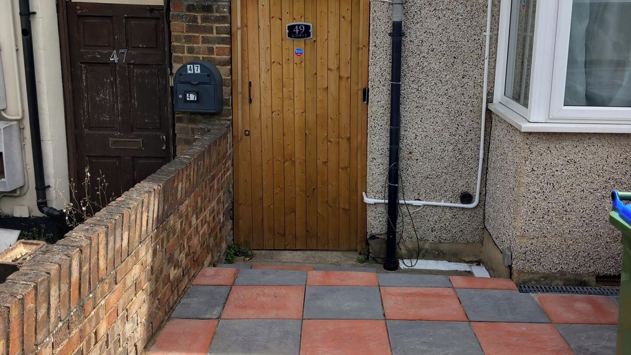 Photo of Others in Erith