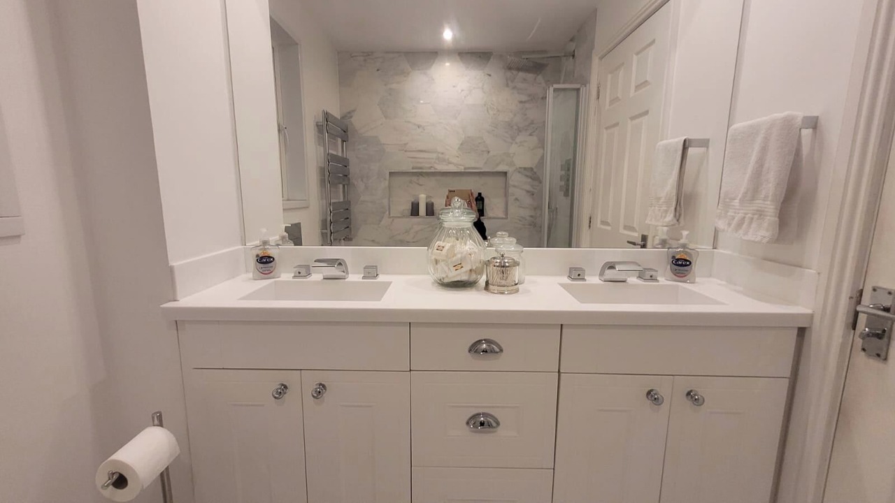 Photo of Others in Pollokshaws