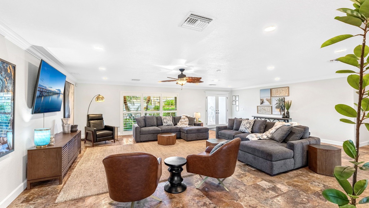 Photo of Others in Cocoa Isles