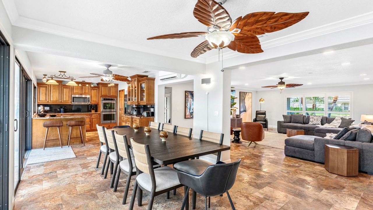 Photo of Others in Cocoa Isles