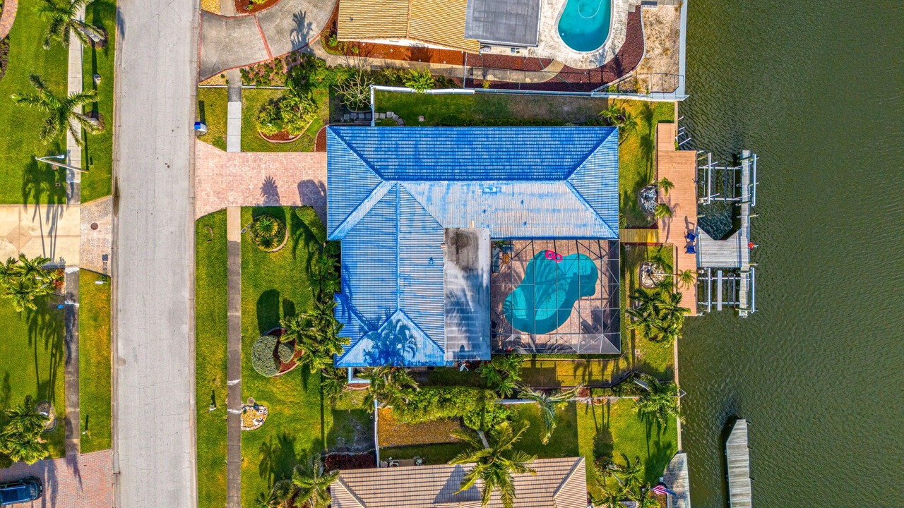 Photo of Others in Cocoa Isles