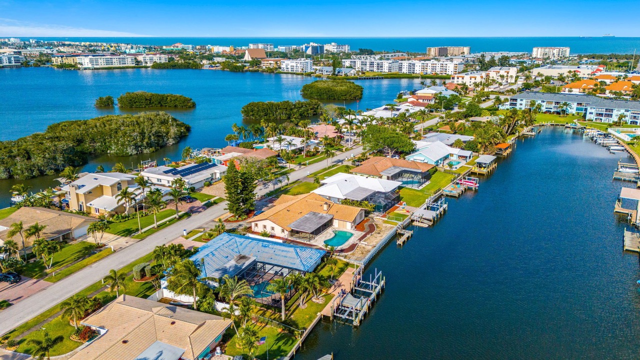 Photo of Others in Cocoa Isles