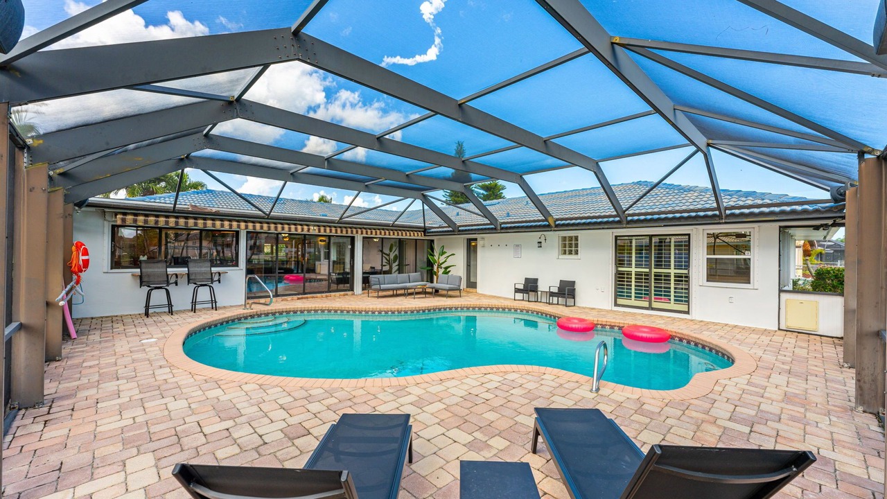 Photo of Others in Cocoa Isles