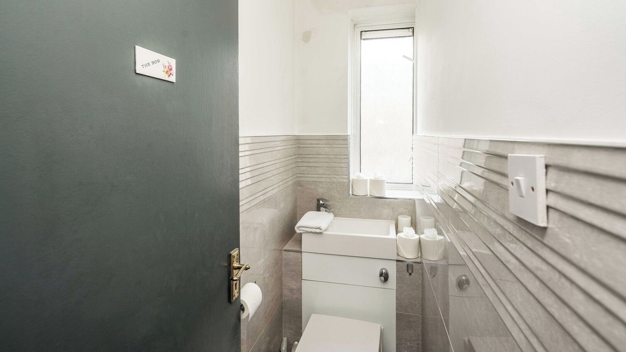 Photo of Bathroom in Tottenham Hale