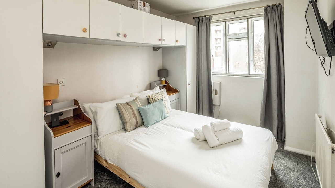 Photo of Bedroom in Tottenham Hale