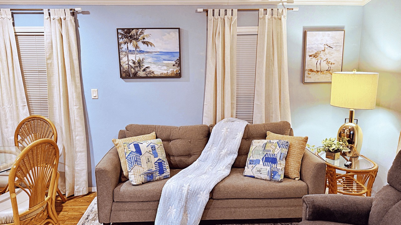 Photo of Livingroom in Seffner Community Alliance