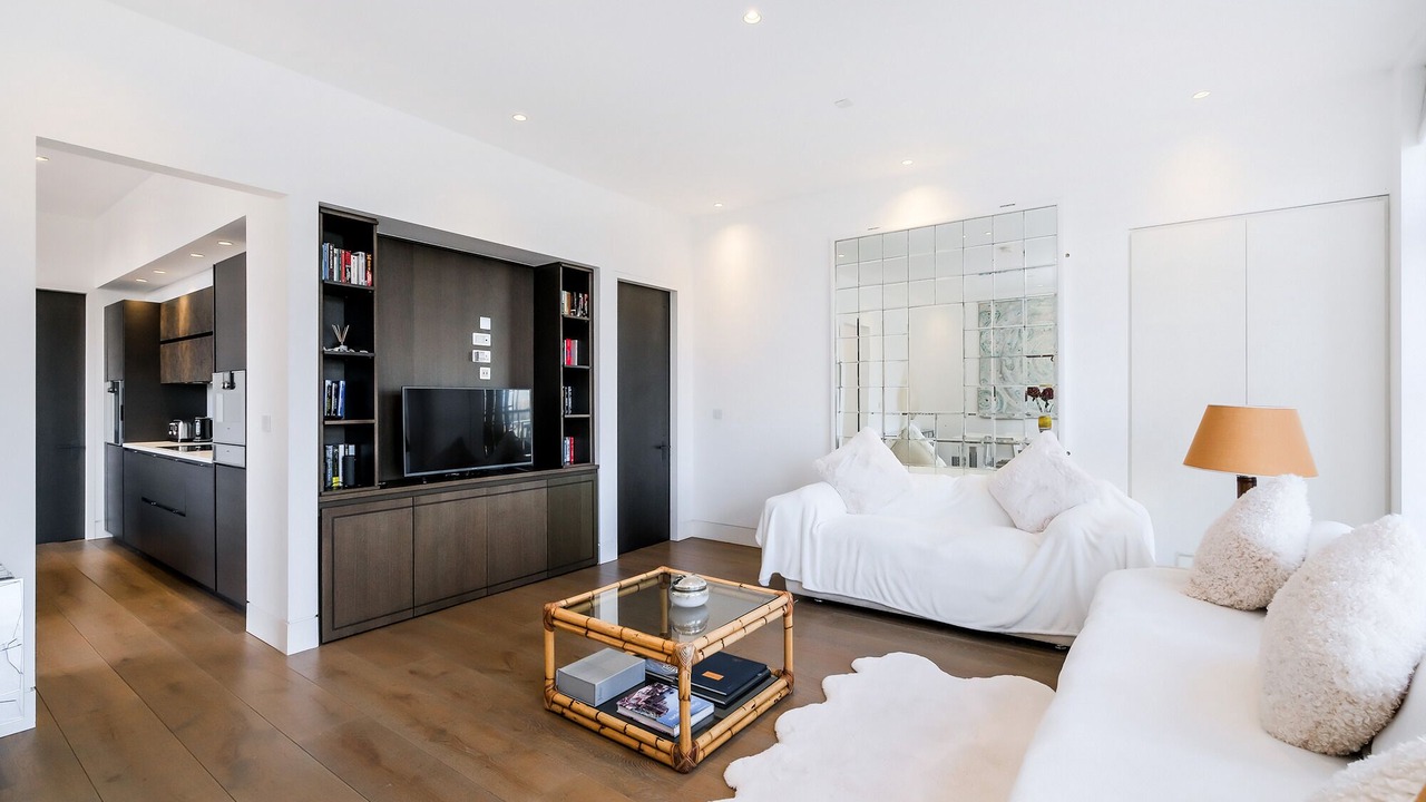 Photo of Livingroom in St. Mary's Park